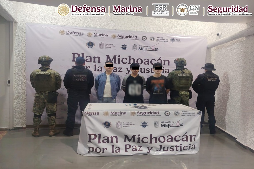 En Michoacán detienen a cuatro personas y aseguran más de un centenar de cartuchos